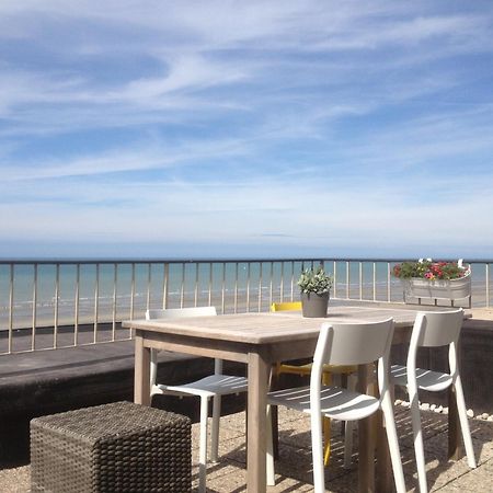 Appartement Zeedijk44 - Frontal Sea View Penthouse à La Panne Extérieur photo